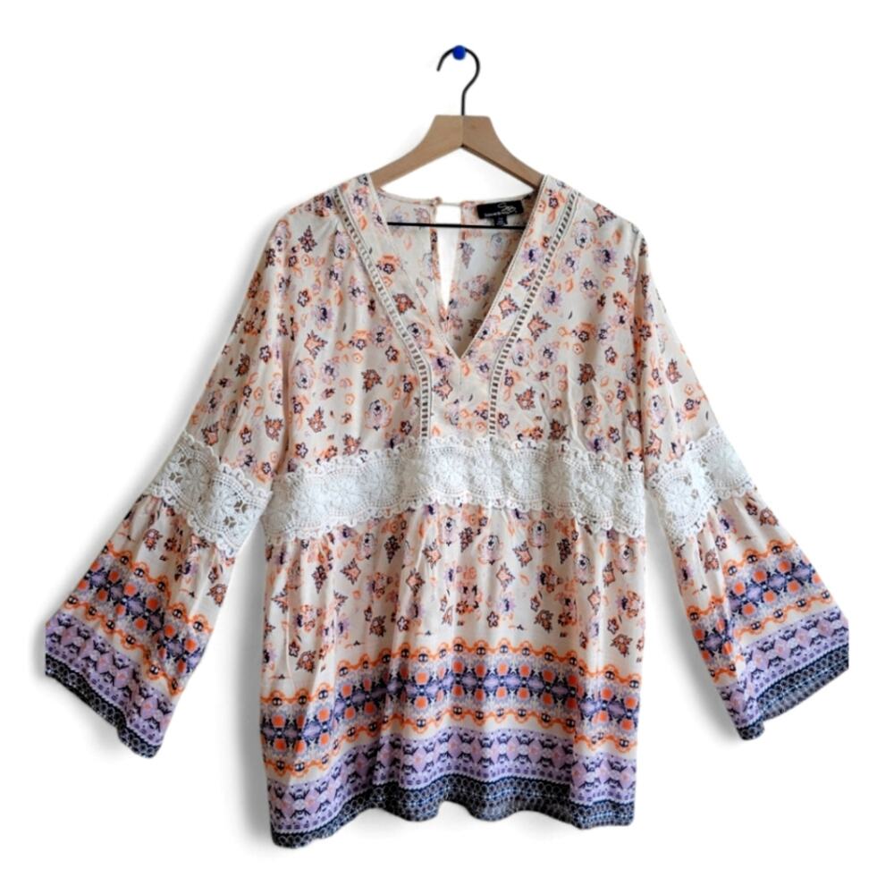 Suzanne Betro Boho Crochet V-Neck Floral Top Size 1X Cream Peach
